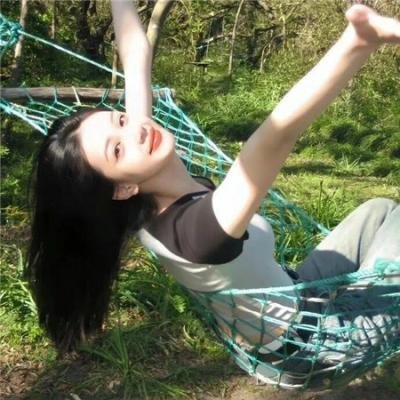 草裙春色
